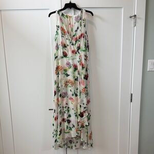 Calvin Klein White Floral Sleeveless V-Neck Maxi Dress